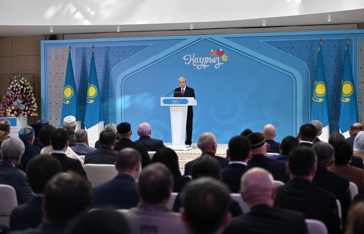 Президент Қасым-Жомарт Тоқаев Түркістан облысының жұртшылығымен кездесті